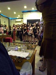 全套快餐店-黑牛越泰旅行團